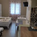 Kallisti Seaside Skopelos Apartment *