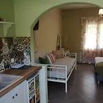 Kallisti Seaside Skopelos Apartment *