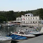 Kallisti Seaside Skopelos * Agnontas