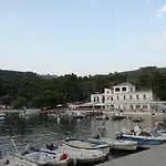 Apartment Kallisti Seaside Skopelos